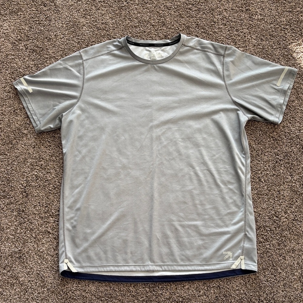 New Balance Men's Performance Crew Neck Shirt - Light Gray Striped Dry Fit